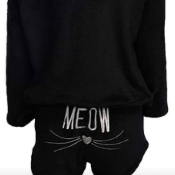 Brand new MEOW plushy comfy cozy lounge set. 🐱✨ - Picture 2 of 16